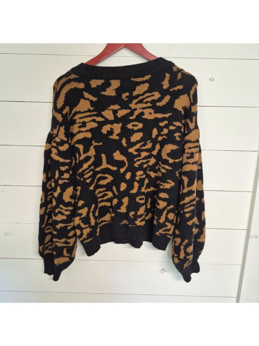 Pink Lily Womens super soft Black & Tan Leopard Print Knit Sweater L - Picture 7 of 7